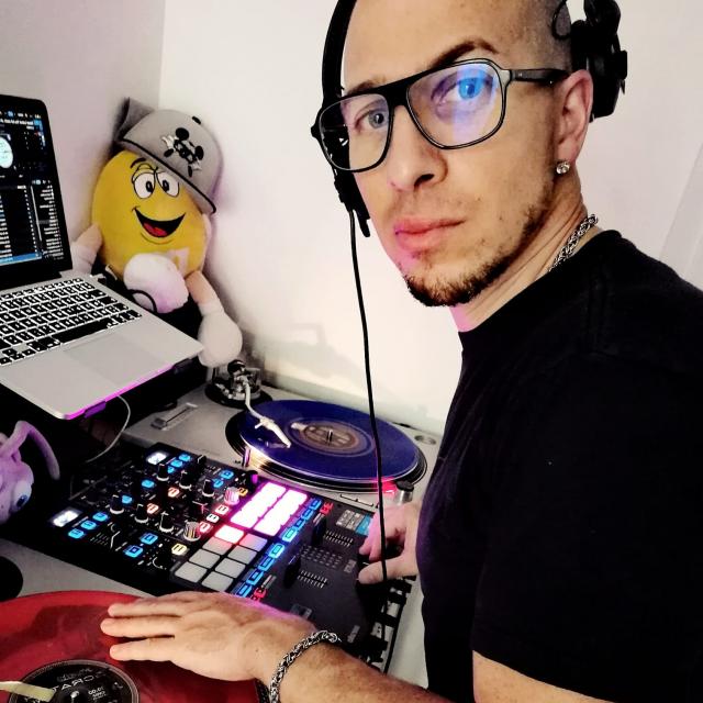 DJ MARVIN CAMPBELL - WHAT'S THE MIX 4 - RNB OLDSCHOOL - OCTOBRE 2020 episode artwork
