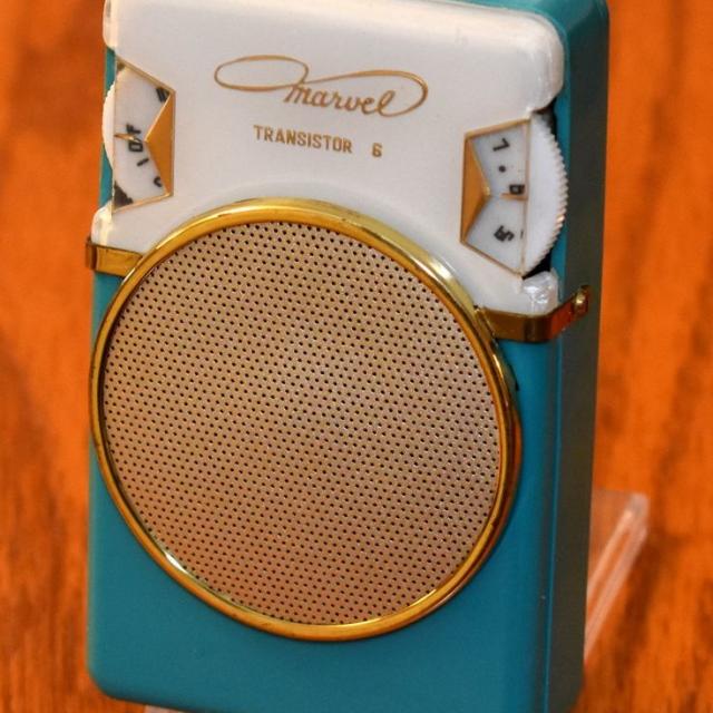 Transistor #44 by Mme Gaultier