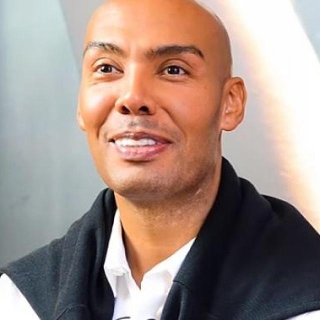 Gregory Mutombo Un éveilleur de conscience.