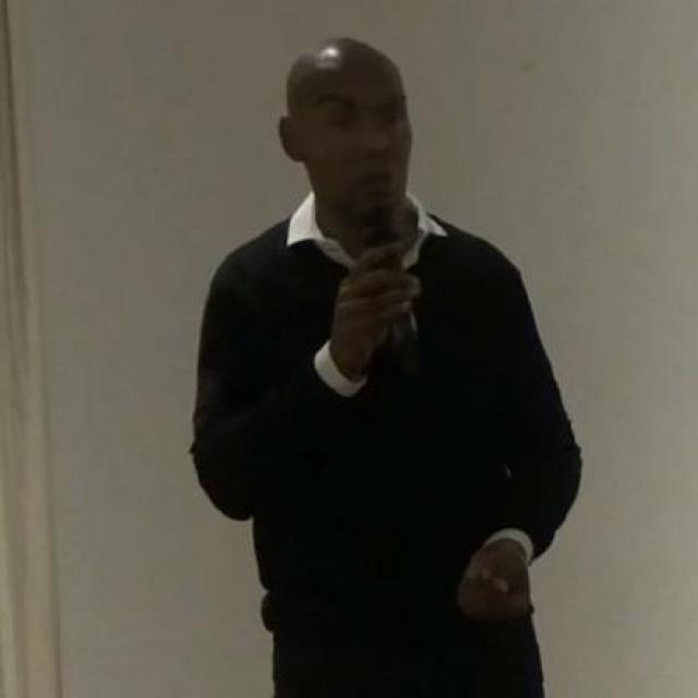 Grégory MUTOMBO à Luminame.