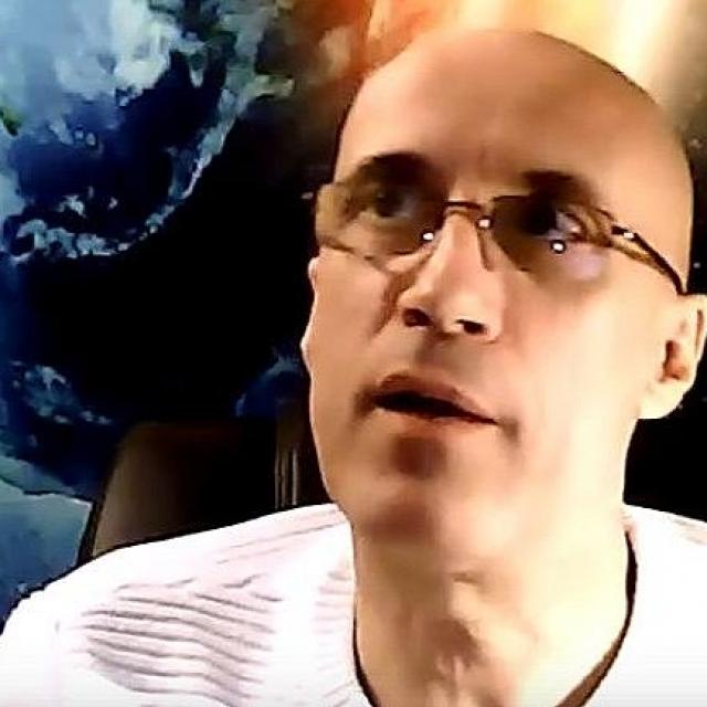 Michel Ribes Ce samedi soir à 20h l'unification est la seule issue, face à la fragmentation de la conscience.