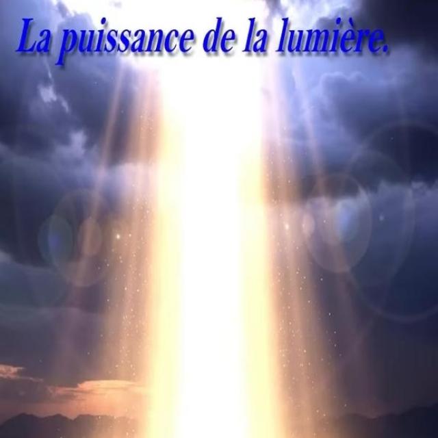 Michel Ribes Garder sa vision intacte, la lumière est puissante.