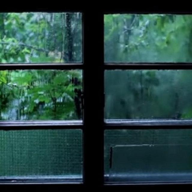 Podcast conseillé par Michel Ribes Pluie et orage de la fenêtre.