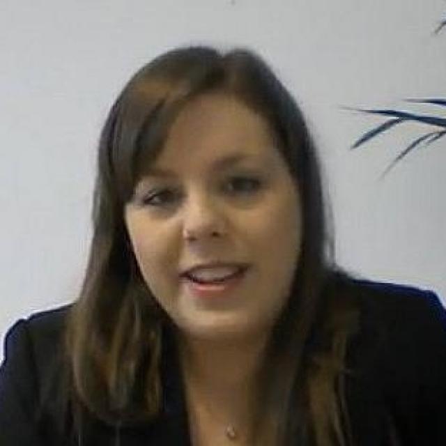 Podcast Aurore Elina Eliora Sovilla Comment arrêter de s'auto-détruire et commencer à prendre soin de soi Le 05 mai 2015.